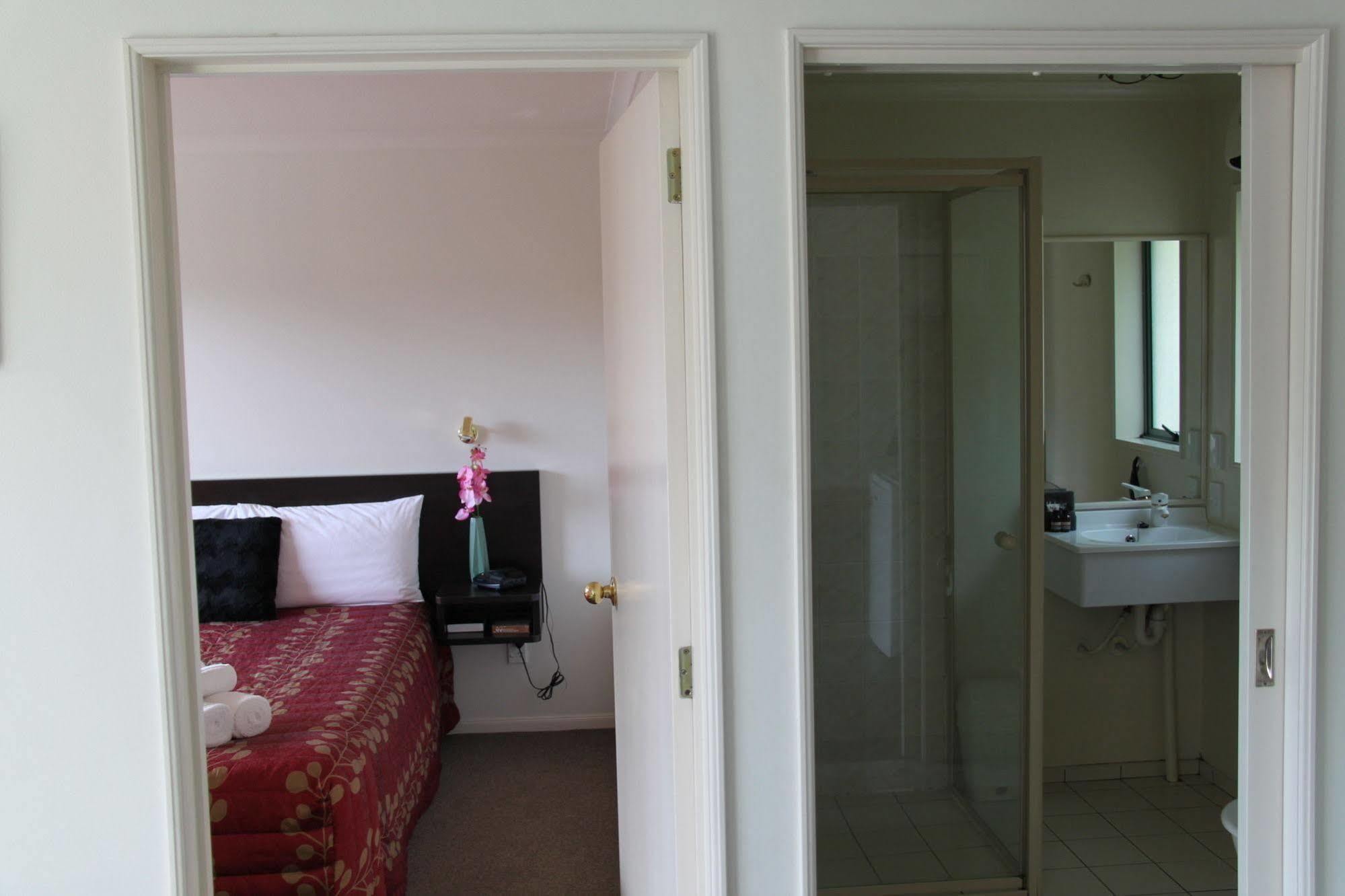 Alcala Motor Lodge Christchurch Esterno foto
